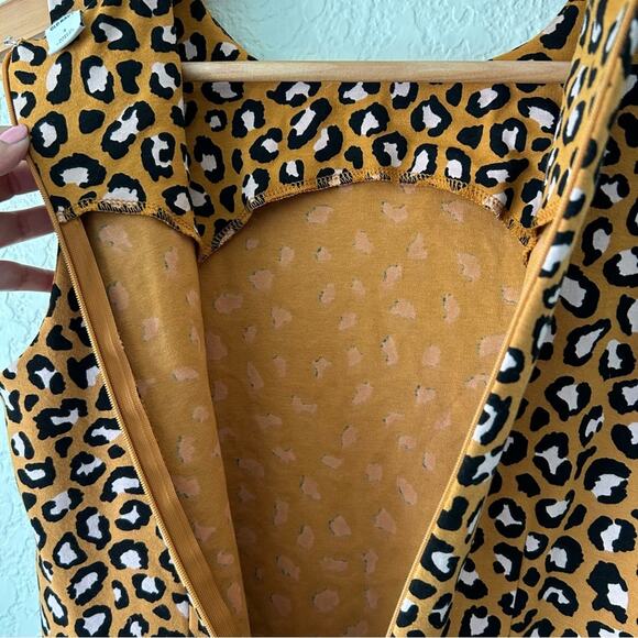 H&M Leopard Print Mini Dress Size Small - Picture 9 of 12